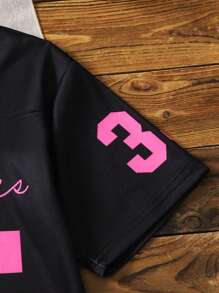 SHEIN 女童超大号美式运动休闲球衣 V 领撞色数字图案 T 恤，适合母女套装、假日、夏季、旅行