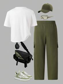 2 件套卡通印花圆领短袖 T 恤和工装裤休闲装适合年轻女孩