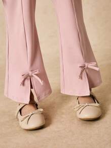 SHEIN 年轻女孩优雅粉色荷叶边下摆无袖上衣和喇叭裤套装，春夏