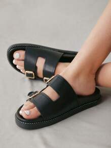 Solecia 夏季新款时尚百搭女士平底凉鞋，简约实用，多用途