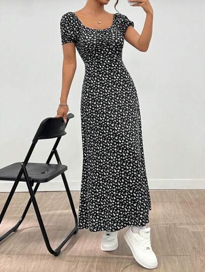 Flirla 海军蓝碎花方领泡泡袖直筒短袖中长连衣裙女装