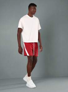 SUMWON Quần short tập bóng rổ hiệu suất thể thao có sọc bên hông bằng vải nylon cổ điển cho phòng tập thể dục mùa hè chạy bộ thể thao năng động có dây rút ở eo - Đỏ - Xem 2