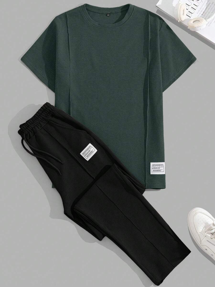RueChic Cotton Men Patch Detailed With A Label Regular T-Shirt & Pants Two Pieces - Dark Green - View 1
