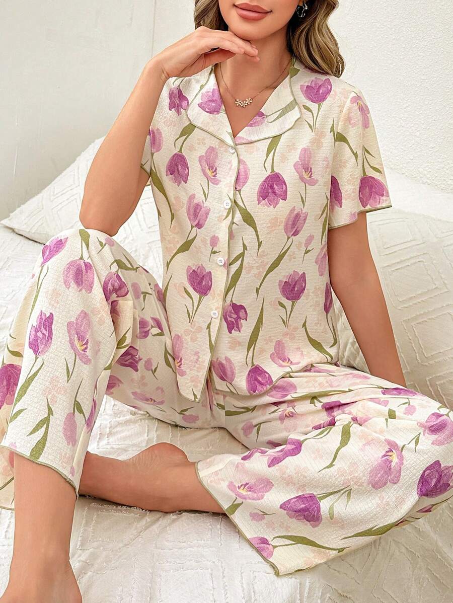 CottageSlumber Set pigiama con top a maniche corte e pantaloni, con stampa floreale, splendore floreale abbondante - Multicolore - Visualizzare 1