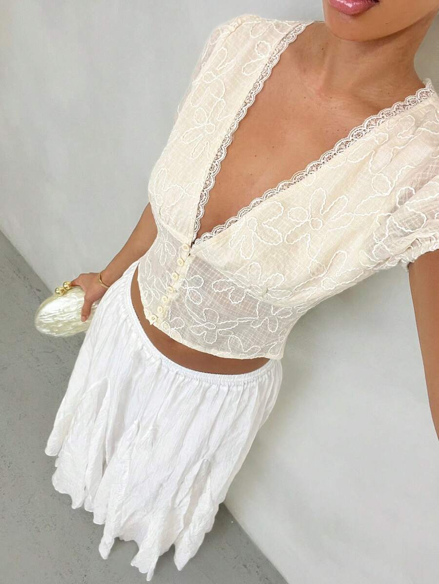 Glamine 女士优雅休闲舒适花卉刺绣 V 领纯色衬衫，适合度假、春夏、复活节、毕业典礼、夏季、春季、乡村音乐会、俱乐部性感、度假 - 杏色 - 查看 1