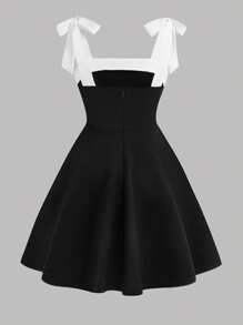 Girlism TEENGIRL 黑色撞色蝴蝶结可爱 A 字裙，适合学校、派对、婚礼