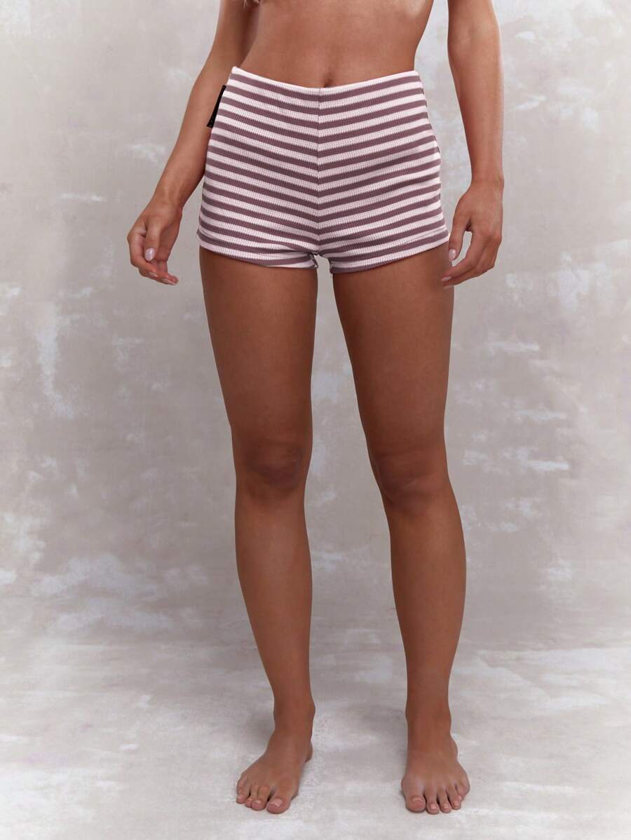 MISSGUIDED Ribbed Knit Mini Hot Pants Beach Summer Lounge Shorts Athletic Dance Workout Stretchy Fitted Activewear Vacation Festival Style Bottoms - Dusty Purple - View 1