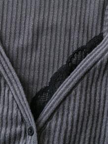 Sunspun Vestido negro pequeño con cuello en V, manga larga, cintura ajustada y encaje