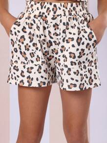 SUMWON Conjunto de dos piezas de verano a juego con estampado de leopardo que incluye top de tirantes y shorts de cintura alta sin mangas para usar en vacaciones y playa