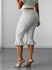 SHEIN Elenzya Plus Size Women Elastic Waist Striped Ruffle Hem Capri Pants - White - View 2