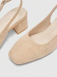 CUCCOO BIZCHIC 经典黑色低跟套脚鞋，时尚女士圣诞鞋 - 杏色 - 查看 9