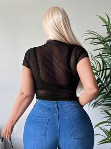SHEIN SXY Blusa corta ajustada de talla grande para mujer, con mangas cortas, diseño en malla transparente, plisado y bajo en punta, casual y sexy, para primavera/verano