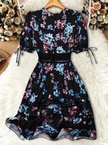 SHEIN Clasi Váy ngắn tay thêu ren họa tiết hoa cho nữ - Màu Hồng Tươi - Xem 2