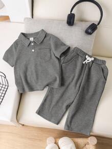 SHEIN 2 件装男婴休闲马球领短袖套头衫和长裤套装 - 深灰色 - 查看 4