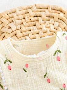 SHEIN 女婴休闲纯粉色长袖连体衣带帽子和围兜套装假日旅行休闲夏装衣服套装婴儿春装衣服婴儿服装套装 - 杏色 - 查看 3