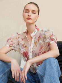 Aveloria Rosie Blusa corta de mujer con escote en V, manga corta y efecto transparente con diseño floral 3D