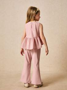 SHEIN 年轻女孩优雅粉色荷叶边下摆无袖上衣和喇叭裤套装，春夏