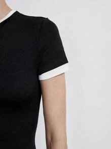 Lumivelle Women's Contrast Color Trim V-Neck Short Sleeve T-Shirt, Casual Summer Tee