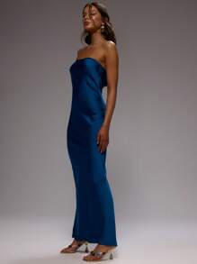 MUSERA 无肩带直筒修身缎面优雅长裙，适合春夏季节度假、婚礼、毕业典礼、正式场合、假日、伊比沙岛夜生活、婚礼宾客、优雅、万圣节、秋季、冬季派对等场合，是时尚夏季的理想之选。