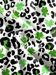 PopScrub Women's V-Neck Short Sleeve Double Pocket Cute Black & White Leopard Print Lucky Three-Leaf Clover Cartoon Print Nurse/Doctor/Pet Grooming/Nutritionist Work Scrub Uniform Top, Multi-Pockets Functional Work Wear, Graphic Tees For Women, Cheap Stuff, Functional Women Festival, Valentine's Day Decor, Winter Women Top