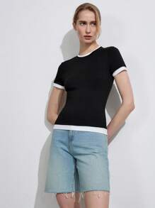 Lumivelle Women's Contrast Color Trim V-Neck Short Sleeve T-Shirt, Casual Summer Tee