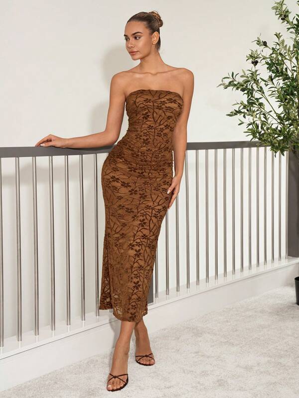 Lavishia Vestido tubo midi con decoración floral de encaje