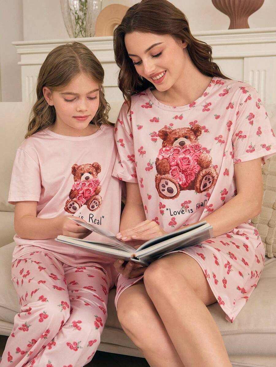SHEIN 2pcs/Set Girls Cute Cartoon Bear & Rose Floral Print Outfit, Pink Round Neck Short Sleeve Top & Casual Long Pants, Suits For Girls & Mommy-And-Me, Spring/Summer