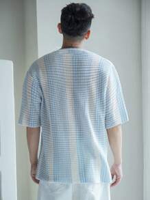 DAZY Men's Contrast Color Crew Neck Short Sleeve Knit Top, Summer Vacation - Blue - View 2