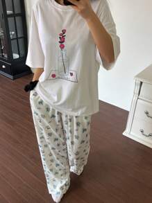 DAZY 全身印花图案 T 恤和宽松直筒碎花全印花睡裤两件套女士睡衣套装 - 白色 - 查看 3