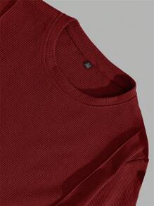 RueChic Cotton Men Patch Detailed With A Label Regular T-Shirt & Pants Two Pieces - Burgundy - View 3