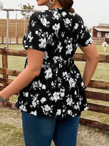 EMERY ROSE Plus Size Women Floral Print V-Neck Short Sleeve T-Shirt,Vacation T-Shirt Woman,Boho For Women - Black - View 2