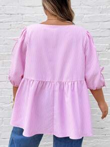 SHEIN CURVE+ 大码女装简约通勤度假圆领短袖蝴蝶结条纹女娃娃衫，粉色条纹衬衫，粉色，七分袖上衣