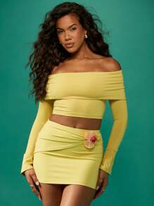 MISSGUIDED Bardot Off Shoulder Crop Top Long Sleeve Ruched Fitted Party Club Festival Summer Spring Elegant Fold Over Design