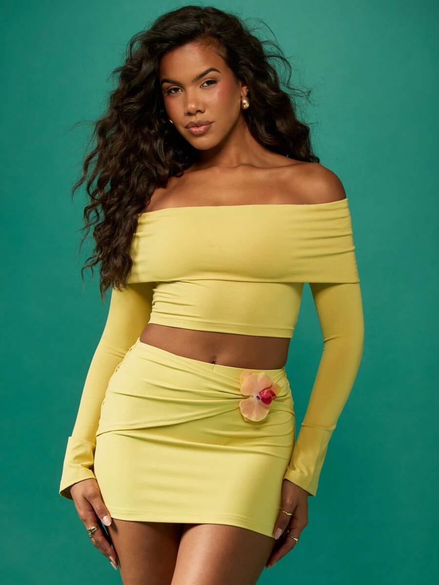 MISSGUIDED Bardot Off Shoulder Crop Top Long Sleeve Ruched Fitted Party Club Festival Summer Spring Elegant Fold Over Design