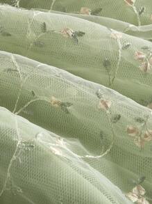 SHEIN MOD 绿色刺绣网眼蓬松抹胸连衣裙 - 彩色 - 查看 3