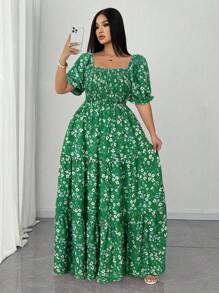 SHEIN Clasi 大码女式碎花方领泡泡袖优雅度假连衣裙