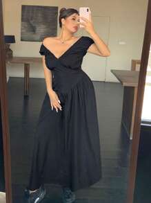 Dazy Plus 黑色褶皱深 V 领露背泡泡袖连衣裙 - 黑色 - 查看 3