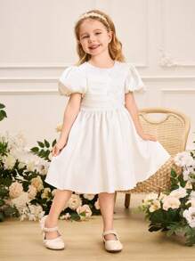 SHEIN Glamorique Kids Robe d'été à manches bouffantes avec fleurs brodées pour jeune fille