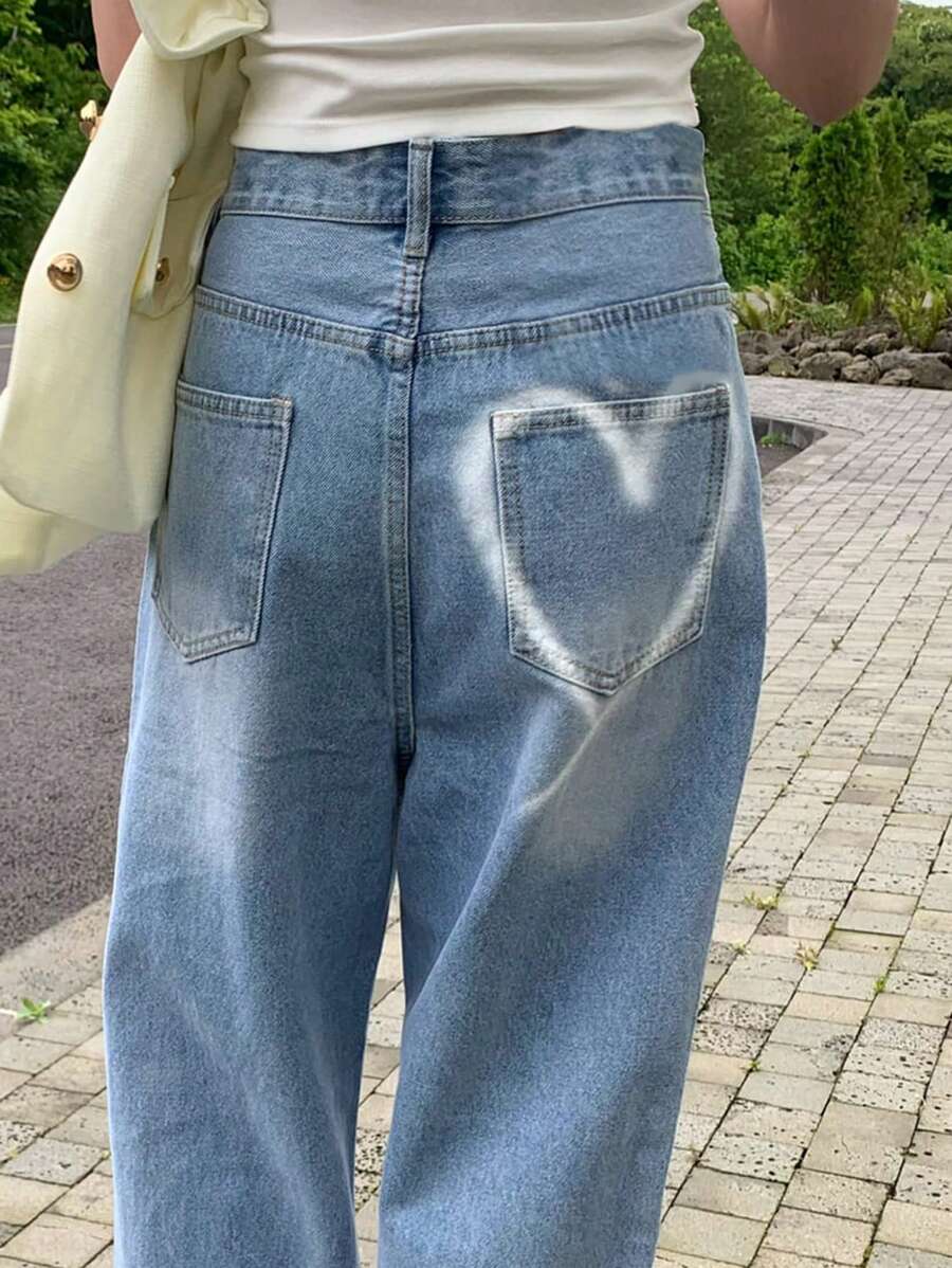 DAZY 女士宽松心形印花洗水牛仔长牛仔裤 - 中等水洗藍 - 查看 1