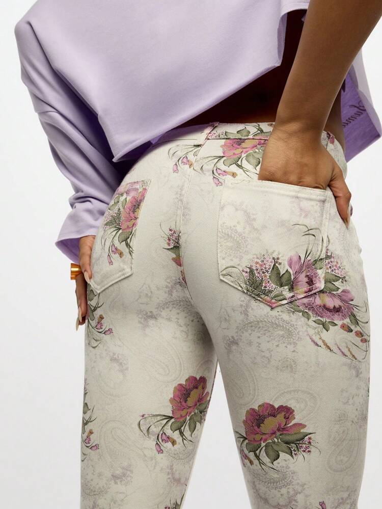 SUMWON WOMEN Elegant Floral Print High Rise Wide Leg Jeans