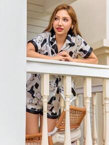 Dream Adore Conjunto de pijama de top de manga corta y pantalones cortos con bloqueo de color e impresión de vaca de seda sintética para usar en casa