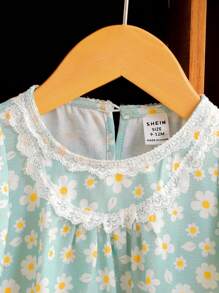 SHEIN Leap Crew Baby Girl Cute Ditsy Floral Lace Trim Contrast Collar Short Sleeve Ruffle Dress Nightgown - Green - View 3