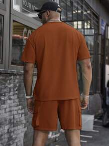 Manfinity Homme Plus Size Men's Solid Color Short Sleeve Round Neck T-Shirt And Casual Cargo Pants Set, Simple And Stylish - Rust Brown - View 2