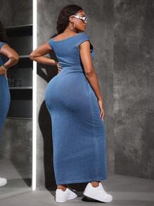 SHEIN Lady Abito aderente in denim blu con spalle scoperte, taglie comode