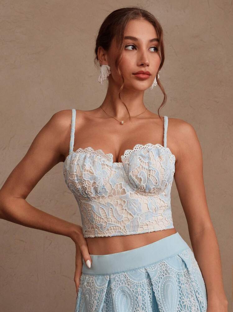 SHEIN Unity 女士优雅浅蓝色镂空花卉刺绣细肩带无袖短款上衣，适合夏季、假日、休闲、节日、外出、度假 - 淺藍色 - 查看 3