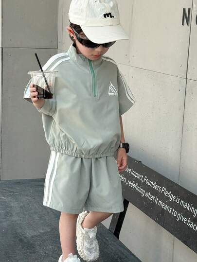 SHEIN Little Byeori 2 件套儿童男童休闲韩版抽绳连帽半拉链短袖短裤运动服适合夏季外出、学校、花园、海滩、生日派对、春夏秋冬