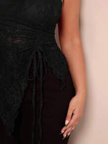 SHEIN BAE 加大码蕾丝不对称吊带背心，适合情人节、夏季、生日 - 黑色 - 查看 4