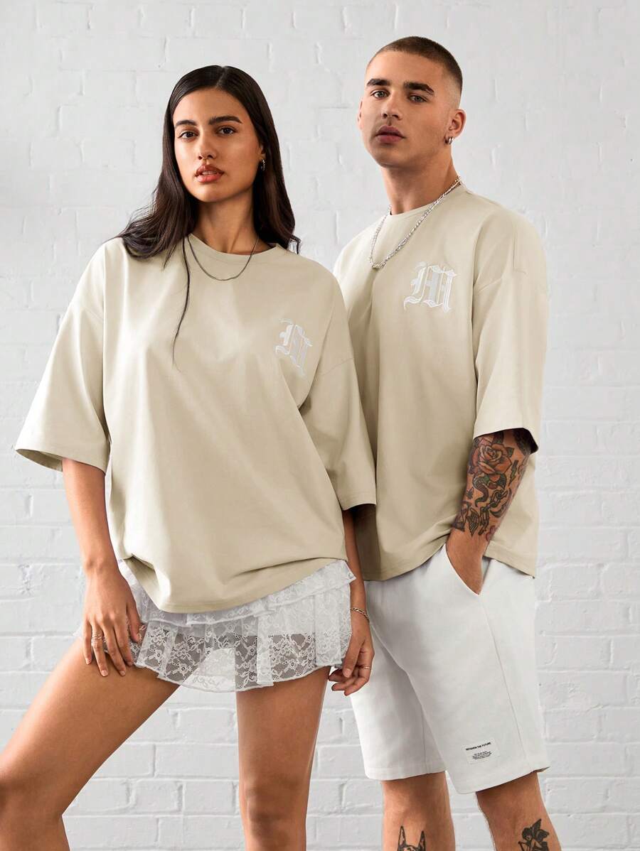 Manfinity VCAY Gender Neutral Casual Knitted Embroidered Pattern Oversized Drop Shoulder Crew Neck Short Sleeve T-Shirt, Suitable For Daily Wear - Apricot - View 1