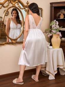 Plus Size Lace Camisole Nightgown, Solid Color, Fashionable For Summer - White - View 3