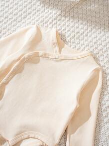 Cozy Pixies 5 Pieces Baby Girl Knitted Soft Bodysuit, Hat, Pants And Bib Gift Set